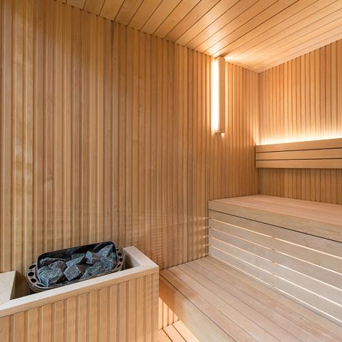 Auroom Libera 4-Person Glass Cabin Sauna Kit