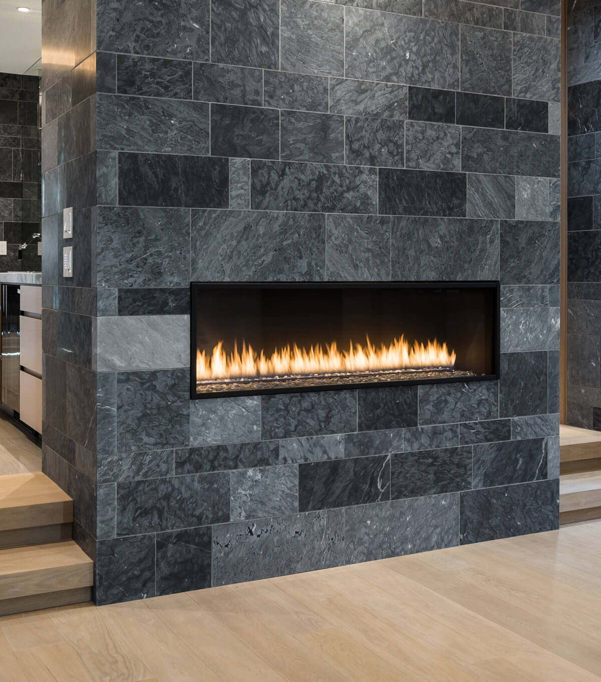 Montigo Exemplar Single Sided Gas Fireplace
